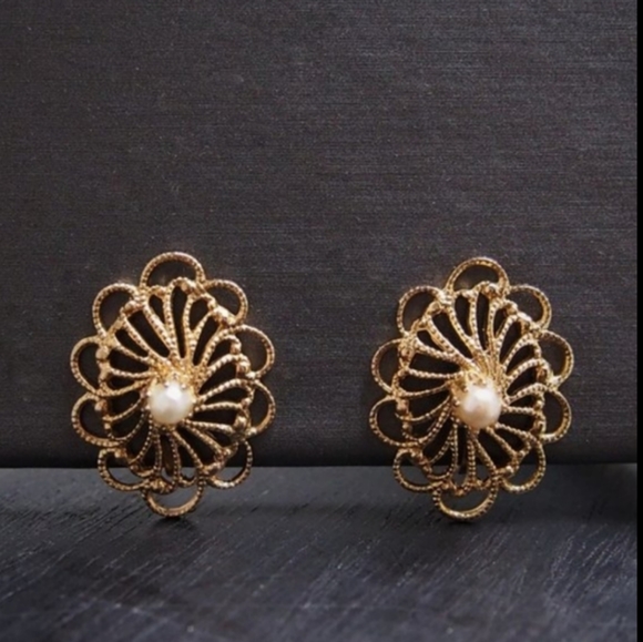 Vintage Jewelry - Genuine Pearl Vintage Filigree Genuine Pearl Earrings